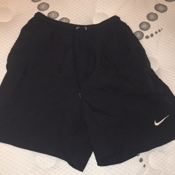 short nylon nike